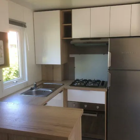 Le Clairmarais キャンプ場 3*